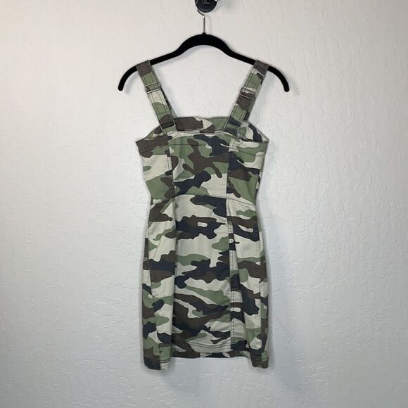 (H&M) divided dress - Picture 8 of 9